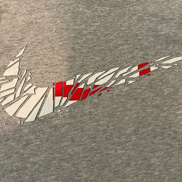 Men’s Nike T-shirt Gray Dri-Fit Athletic Cut shattered swoosh Logo Small - Picture 2 of 4